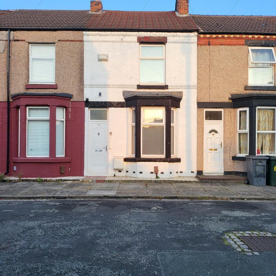 Entire House-Merseyside-Liverpool Birkenhead Exterior photo